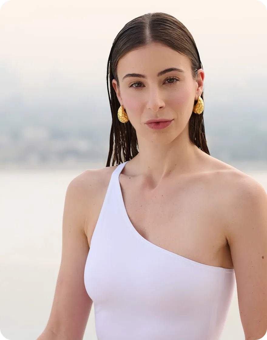 Carlotta Gagna, istruttrice certificata di Pilates e creatrice di Pilates Linfodrenante, cofondatrice di Traininpink